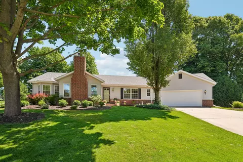 w72n540 Cider Ml, Cedarburg, WI 53012