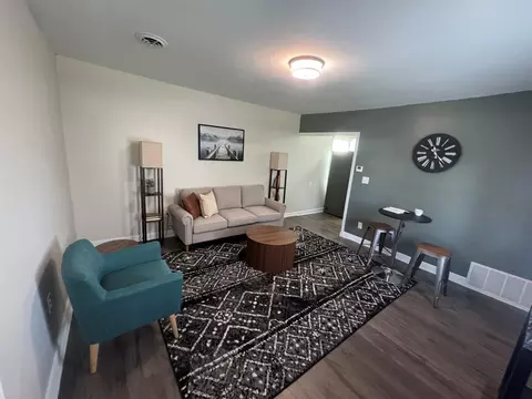 709 Dexter, Madison, WI 53704