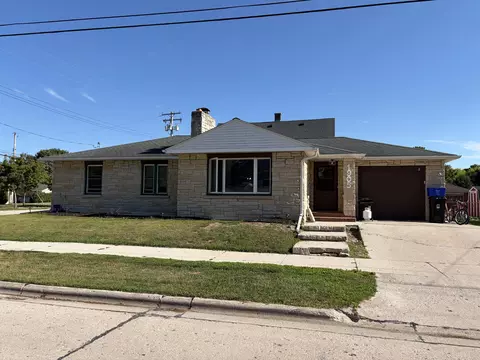 1905 32nd, Two Rivers, WI 54241