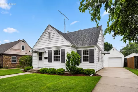 1233 Kingston, Racine, WI 53402