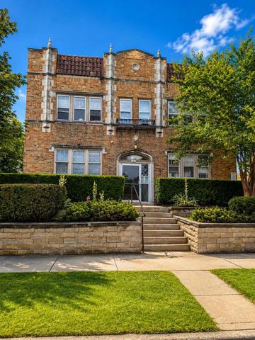1922 N Palmer, Milwaukee, WI 53212
