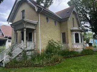 3174 S Herman, Milwaukee, WI 53207