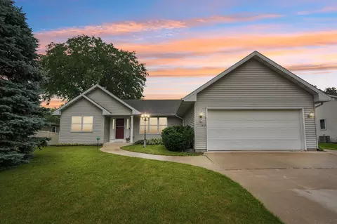 2837 Willard, Waukesha, WI 53188