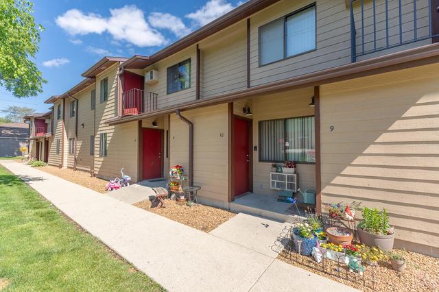 4042 S S Pne, Milwaukee, WI 53207