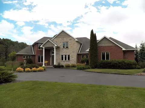 11105 Meadow Rdg, Whitelaw, WI 54247