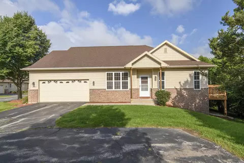 2812 E Somers, Cudahy, WI 53110