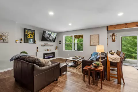 Living - 387 Drumlin, Ripon, WI 54971 photo 5 of 5