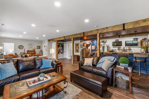 Living - 387 Drumlin, Ripon, WI 54971 photo 4 of 5