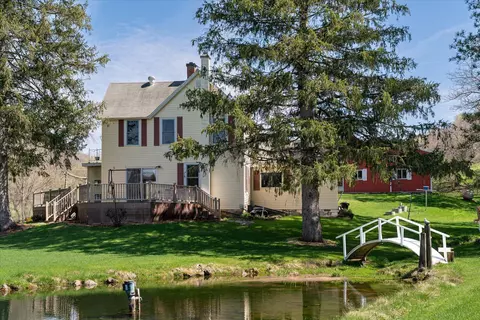 s921 Sveum Ridge Road, Coon, WI 54623