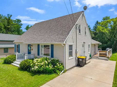 137 Main, Hokah, MN 55941