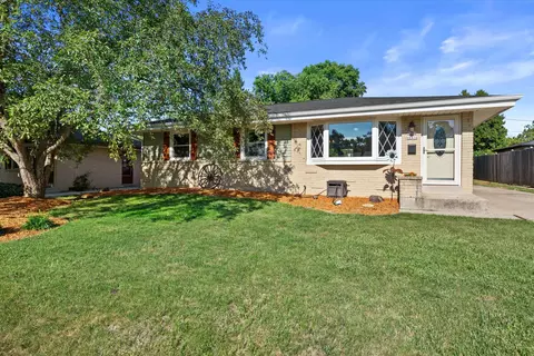 w148n8416 Albert, Menomonee Falls, WI 53051