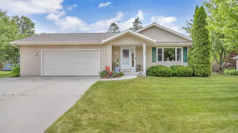 122 Foxglove, Sheboygan Falls, WI 53085