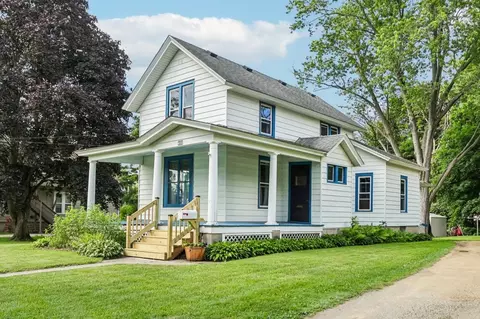 400 E Washington, Lake Mills, WI 53551