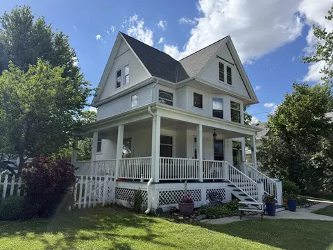 431 N Milwaukee, Port Washington, WI 53074