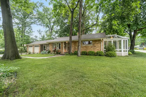 2450 W Wingate, Glendale, WI 53209