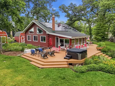 11186 270th, Trevor, WI 53179