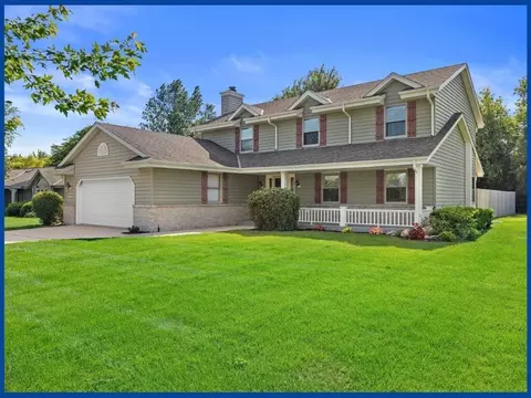 w143n10771 Wooded Hls, Germantown, WI 53022
