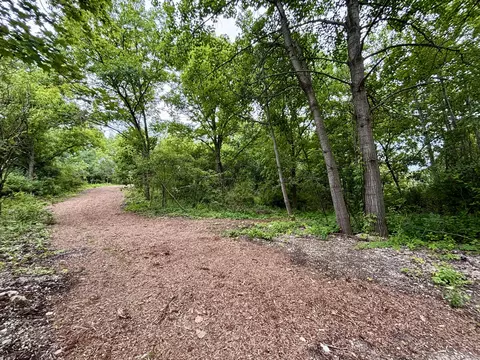 505 E Brandybrook, Wales, WI 53183 photo 2