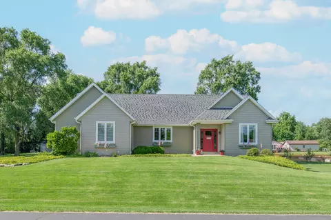 w5158 Hares Foot Road, Sugar Creek, WI 53121