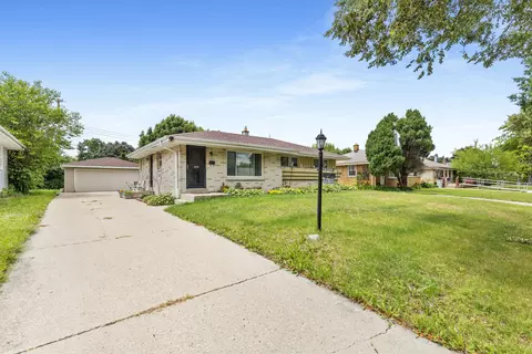 5737 N 80th, Milwaukee, WI 53218