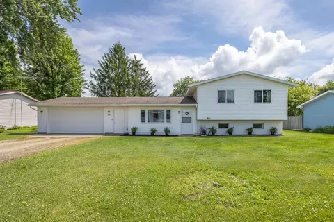 403 Mourning Dove, Rockland, WI 54653