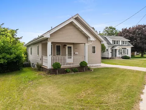 2906 Forest, Two Rivers, WI 54241