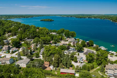 View/Area - 1538 3rd, Delafield, WI 53018 photo 7 of 8