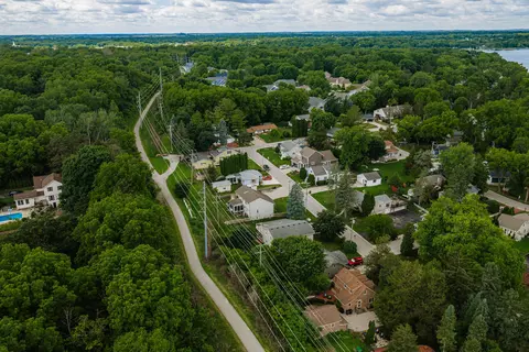 View/Area - 1538 3rd, Delafield, WI 53018 photo 5 of 8