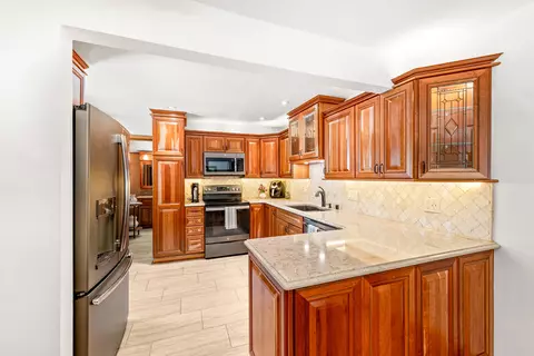 Kitchen - 1538 3rd, Delafield, WI 53018 photo 1 of 3