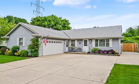 7950 S Cecily, Oak Creek, WI 53154