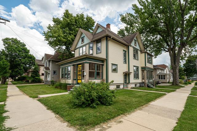 421 Central #123&123.5, Waukesha, WI 53186