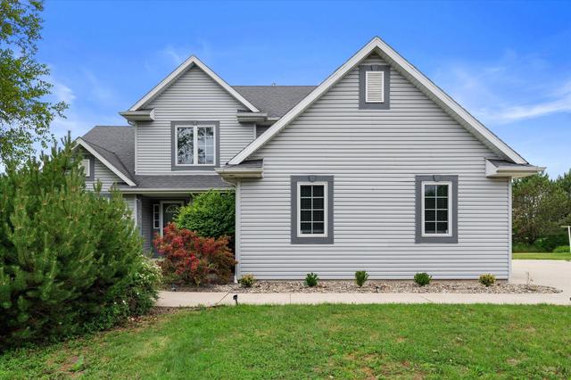 235 W Redding, Belgium, WI 53004
