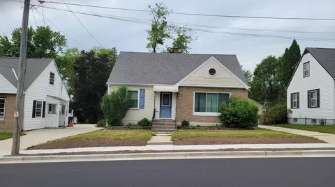 312 Washington, Fredonia, WI 53021
