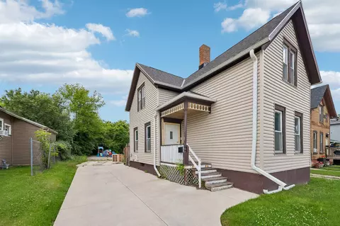 1222 Summit, Racine, WI 53404