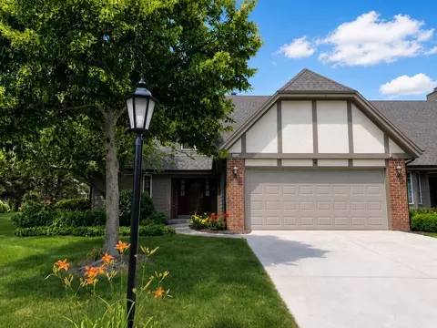645 Willowick #A, Brookfield, WI 53045