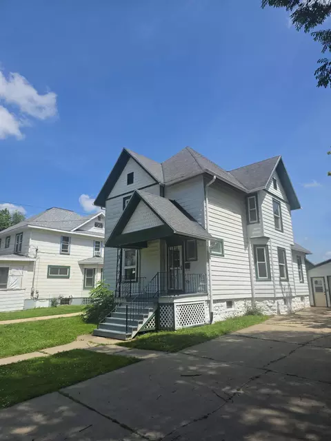 Exterior - 215 N Main, Reeseville, WI 53579 photo 1 of 2