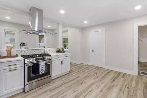 215 N Main, Reeseville, WI 53579 photo 5