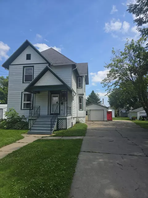 215 N Main, Reeseville, WI 53579 photo 3