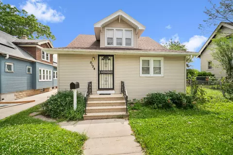 2154 S 86th, West Allis, WI 53227