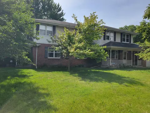 405 Foxmead #715, Waterford, WI 53185