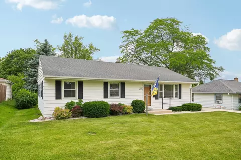 n92w16938 Roger, Menomonee Falls, WI 53051