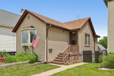 2826 S Chase, Milwaukee, WI 53207