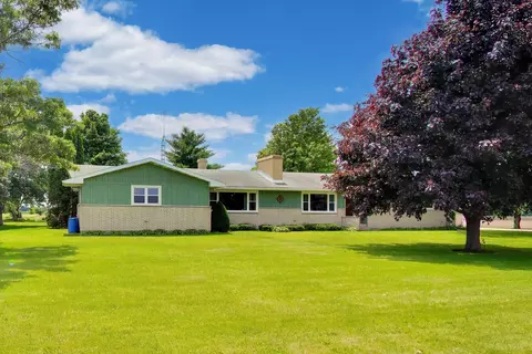w6711 Wisconsin 67, Walworth, WI 53184