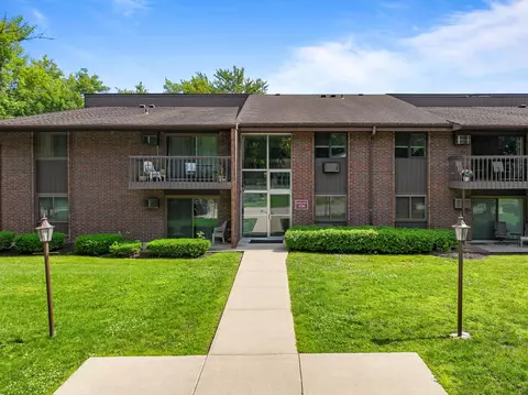 1250 Wisconsin #209B, Lake Geneva, WI 53147