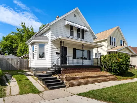 1114 Broadway, Sheboygan, WI 53081