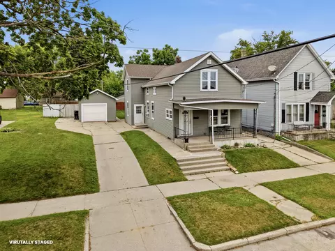 1210 Hamilton, Manitowoc, WI 54220