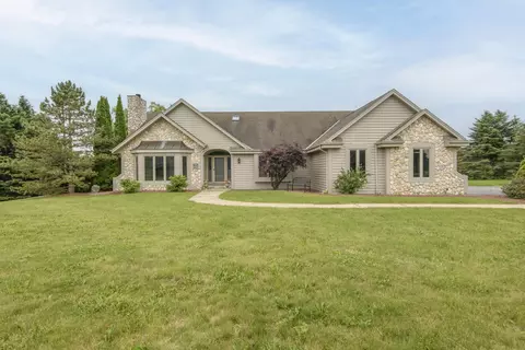 Exterior - s88w34777 Nesting, Eagle, WI 53119 photo 1 of 18