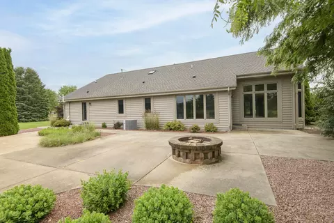 Exterior - s88w34777 Nesting, Eagle, WI 53119 photo 10 of 18