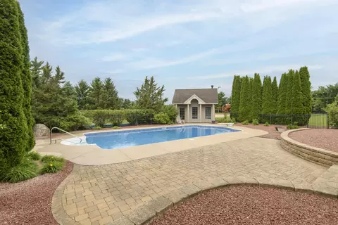 Exterior - s88w34777 Nesting, Eagle, WI 53119 photo 5 of 18