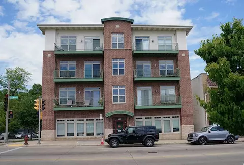 5128 W Bluemound #201, Milwaukee, WI 53208